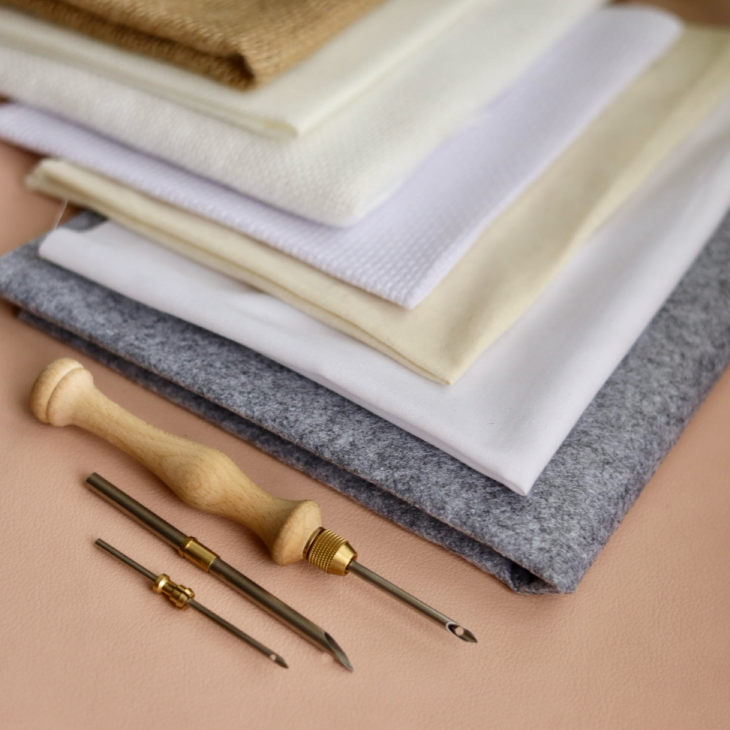 Adjustable Punch Needle + Double Material Fabric Kit