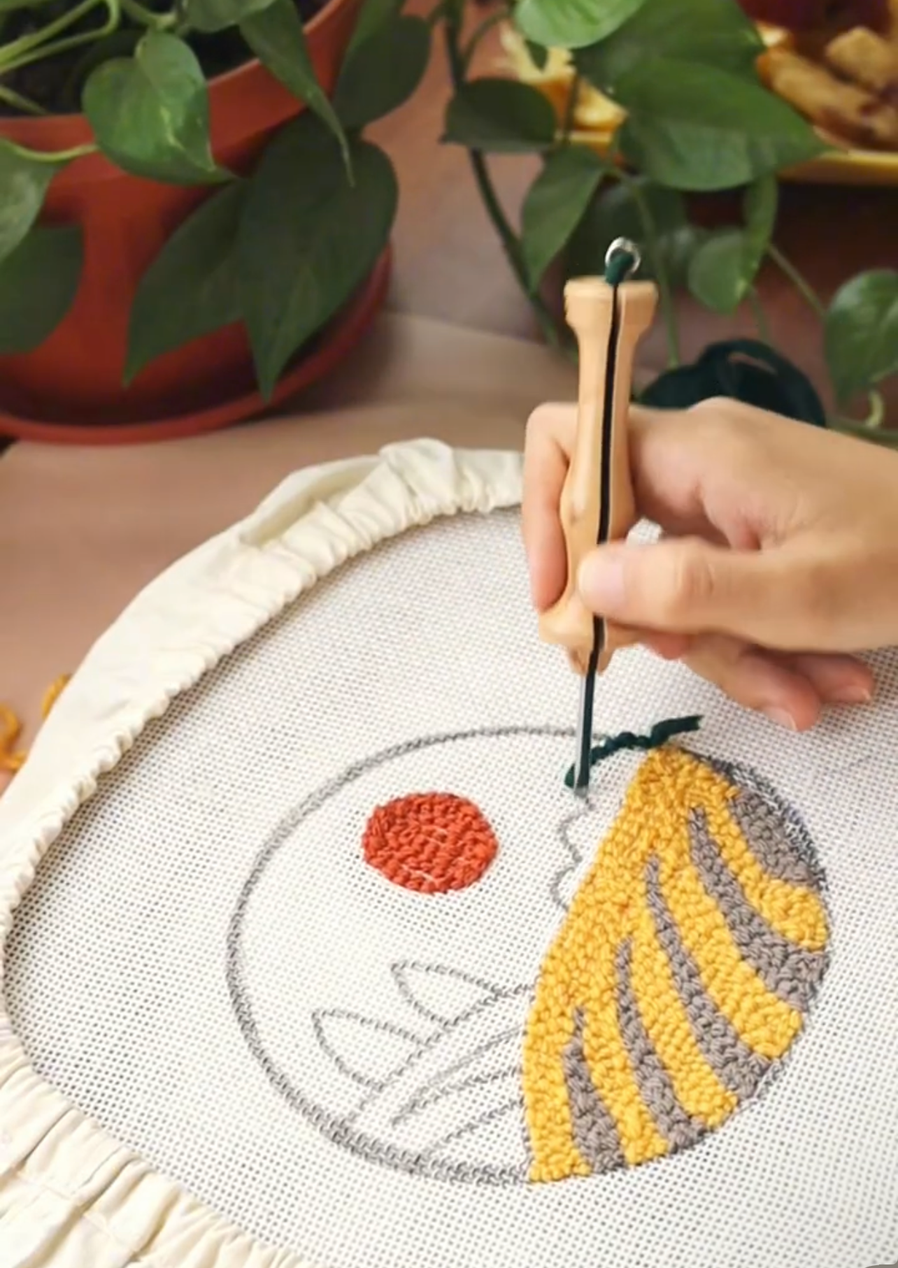 Self-Threading Punch Needle